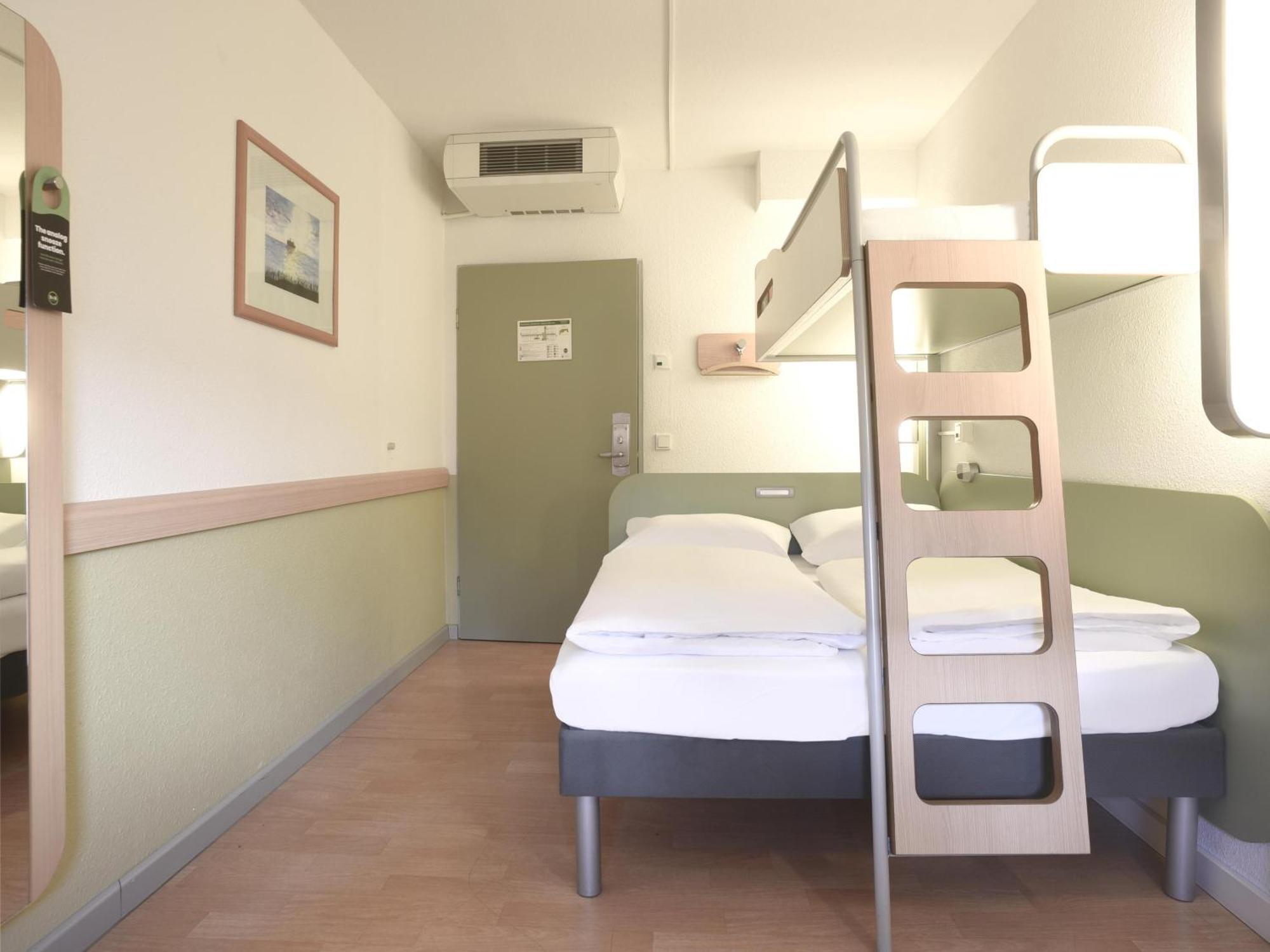 B&B Hotel Rostock-Broderstorf Eksteriør bilde