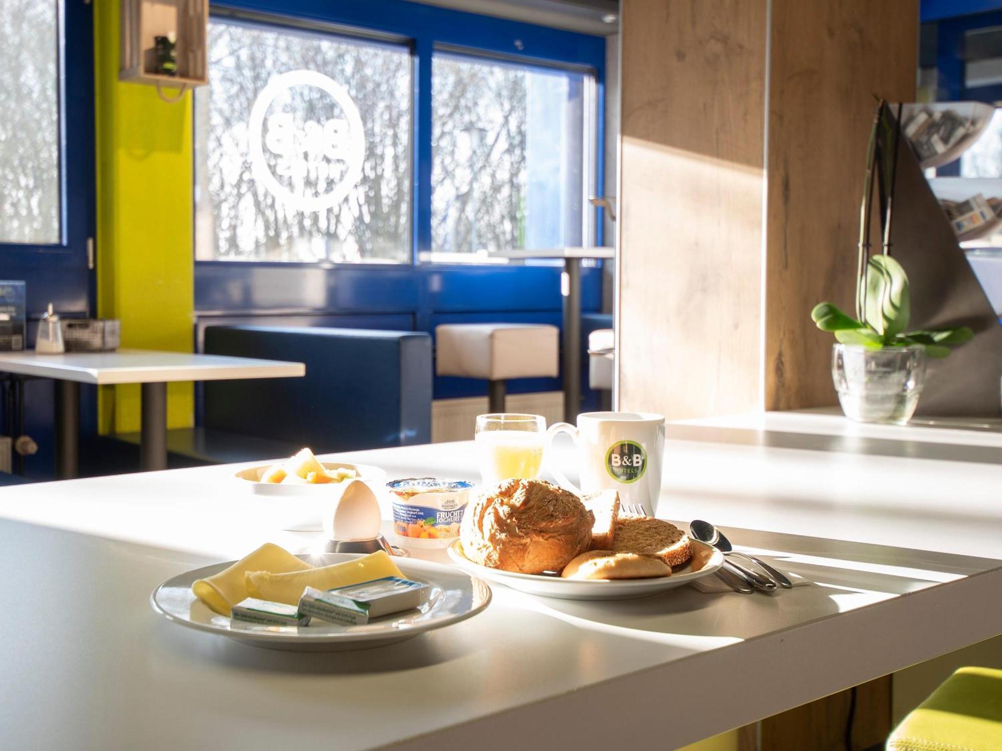 B&B Hotel Rostock-Broderstorf Eksteriør bilde